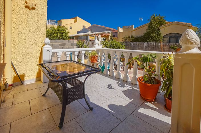 Image No.18-3 Bed Villa / Detached for sale