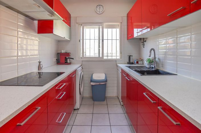 Image No.3-3 Bed Villa / Detached for sale