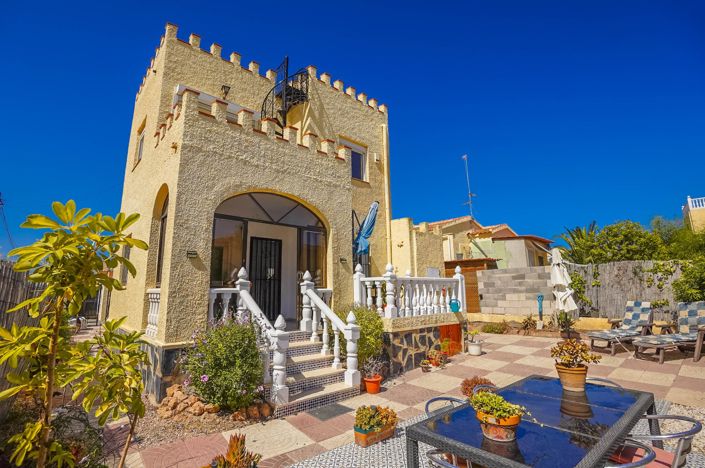 Image No.26-3 Bed Villa / Detached for sale