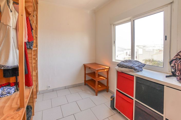 Image No.10-3 Bed Villa / Detached for sale