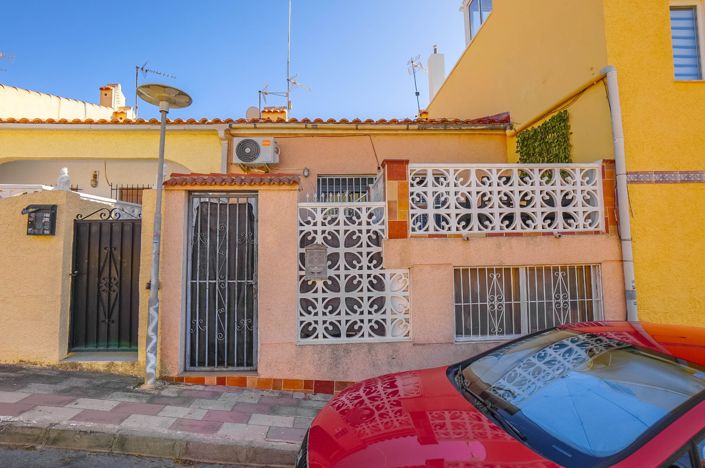 Image No.11-1 Bed House for sale