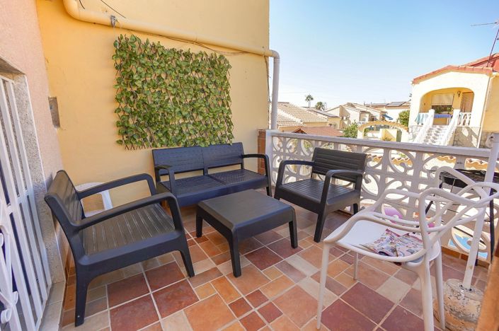 Image No.2-1 Bed House for sale