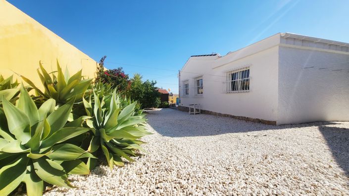 Image No.12-3 Bed Villa / Detached for sale