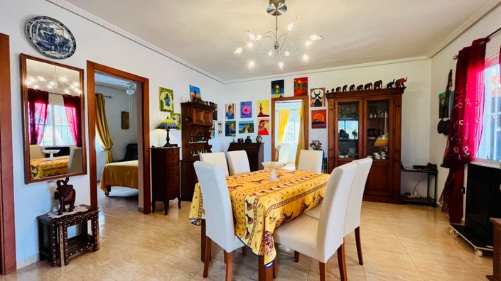 Image No.26-3 Bed Villa / Detached for sale