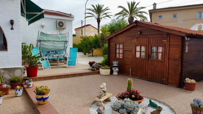 Image No.9-3 Bed Villa / Detached for sale