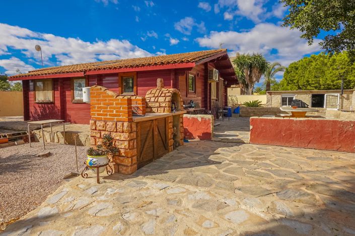 Image No.32-3 Bed Property for sale