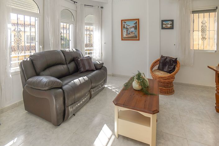 Image No.18-2 Bed Villa / Detached for sale