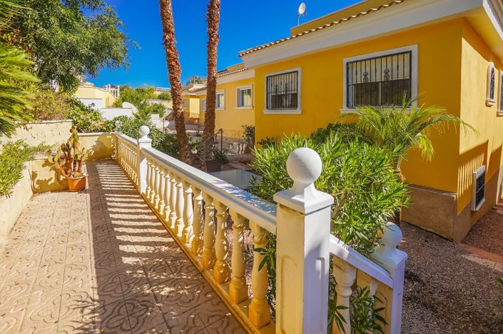 Image No.23-2 Bed Villa / Detached for sale