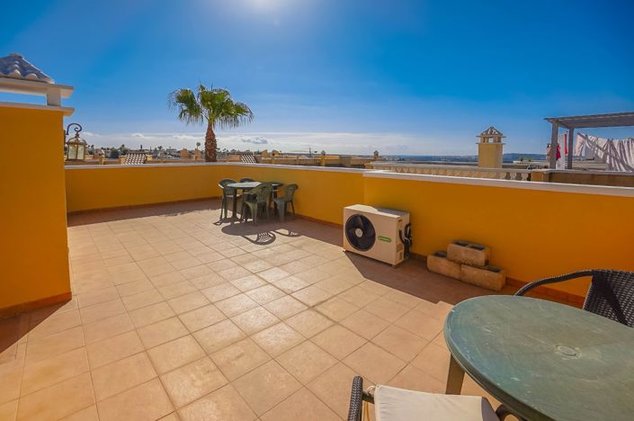 Image No.34-2 Bed Villa / Detached for sale