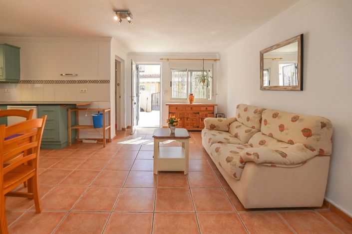 Image No.10-2 Bed Villa / Detached for sale