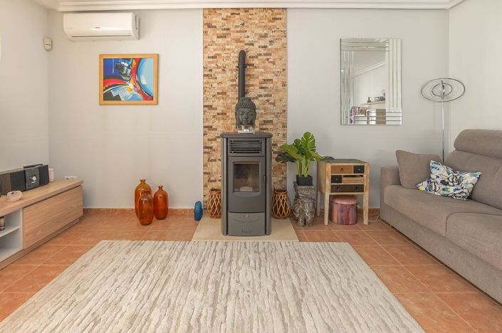 Image No.20-3 Bed Villa / Detached for sale