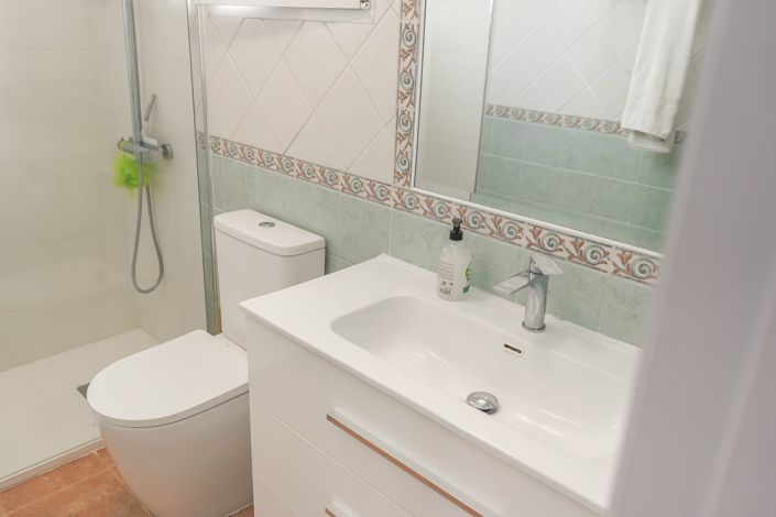 Image No.31-3 Bed Villa / Detached for sale