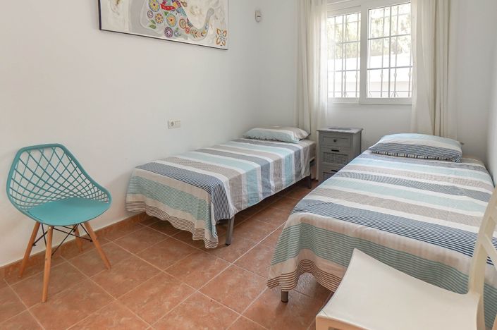 Image No.9-3 Bed Villa / Detached for sale