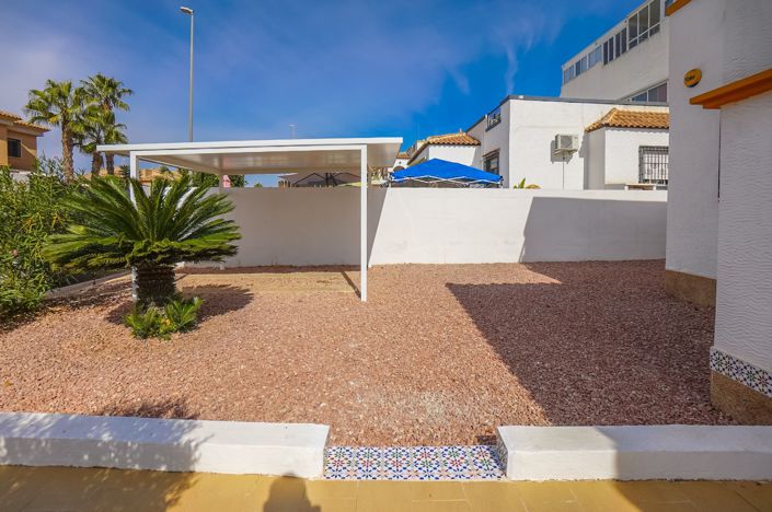 Image No.27-3 Bed Quad for sale