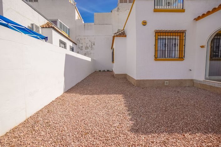 Image No.28-3 Bed Quad for sale