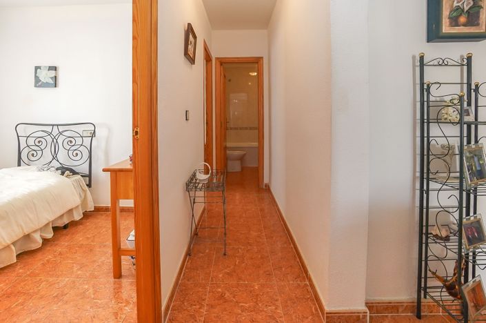 Image No.29-3 Bed Quad for sale