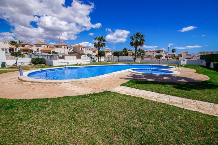 Image No.33-3 Bed Quad for sale