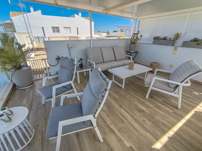 Image No.15-2 Bed Villa / Detached for sale