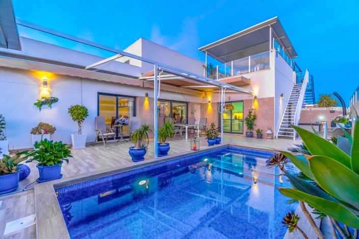 Image No.19-2 Bed Villa / Detached for sale