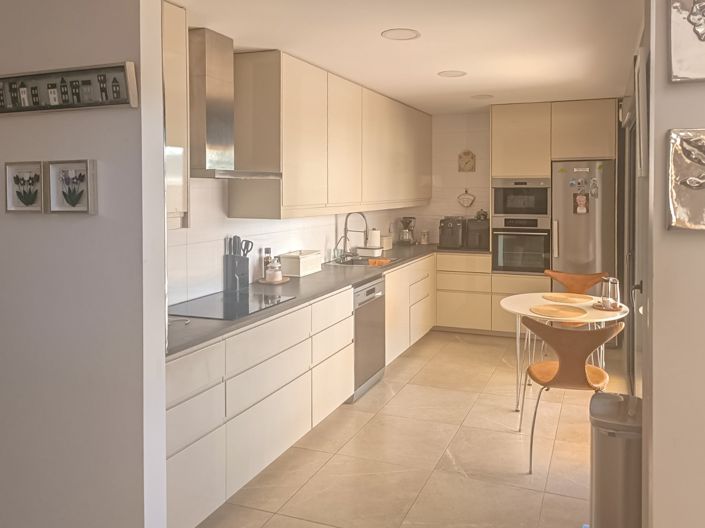 Image No.21-2 Bed Villa / Detached for sale