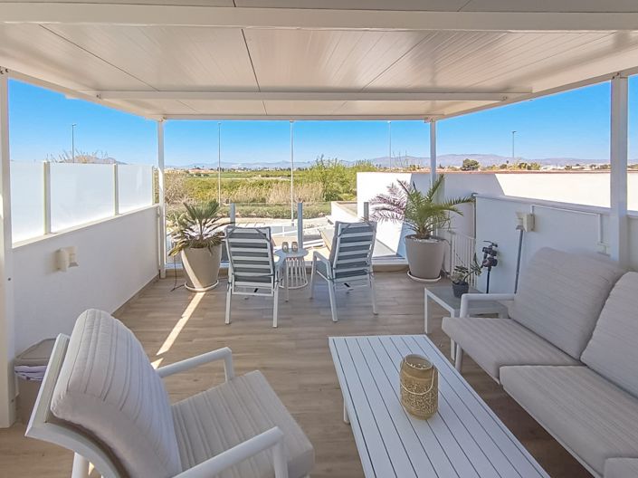 Image No.6-2 Bed Villa / Detached for sale