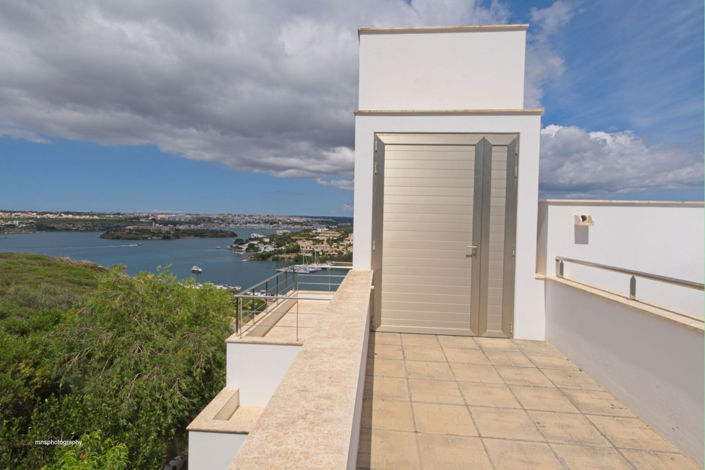 Image No.27-4 Bed Property for sale