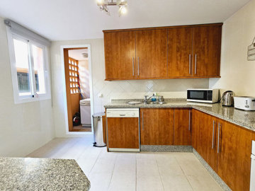 6-241328e1bcc9c0d8ce1222beb6c967a8