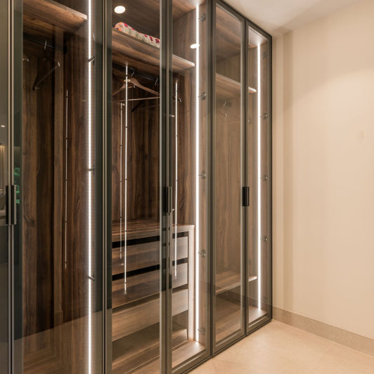 Image No.13-3 Bed Property for sale