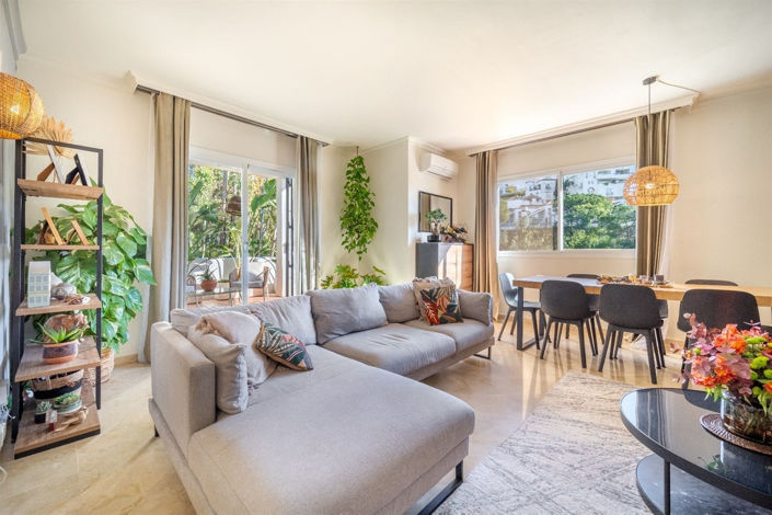 Image No.2-3 Bed Property for sale