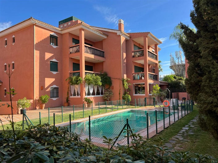 Image No.1-2 Bed Property for sale