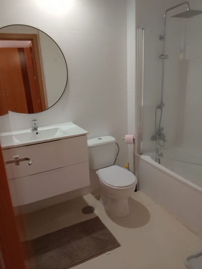 Image No.14-2 Bed Property for sale