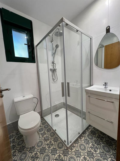 Image No.9-2 Bed Property for sale