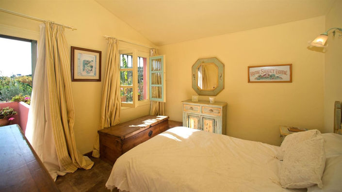 Image No.9-3 Bed Property for sale