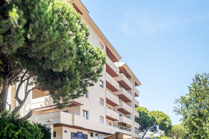 Image No.1-2 Bed Property for sale
