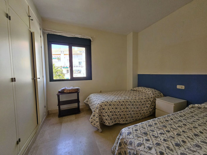 Image No.15-2 Bed Property for sale