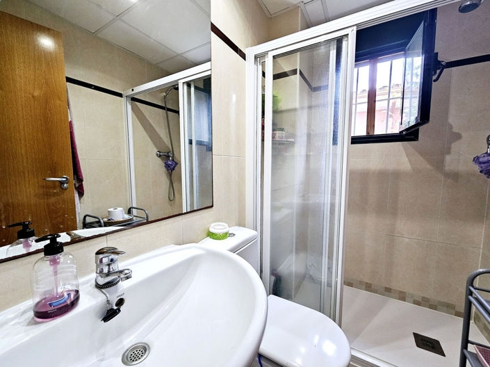 Image No.13-2 Bed Property for sale