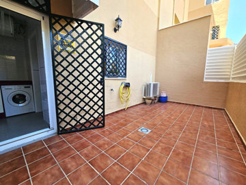 10-bb915d1cb19341576dcdc994b81ab9c5