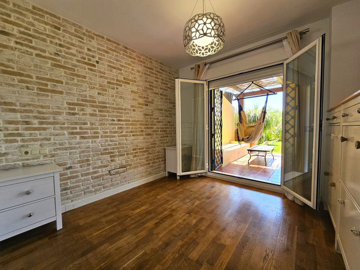 11-20939a0134ad724a8cb2a801094d15a4