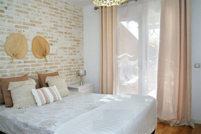 12-53013098fcab6c38b1379cd33298e050