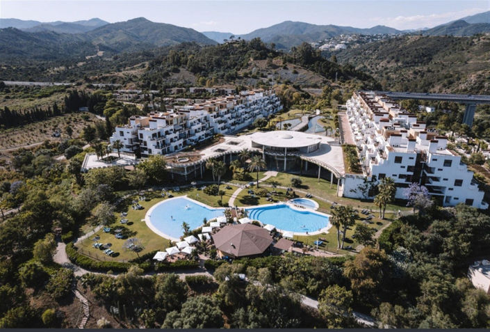 Image No.26-3 Bed Property for sale