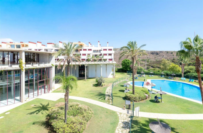 Image No.28-3 Bed Property for sale