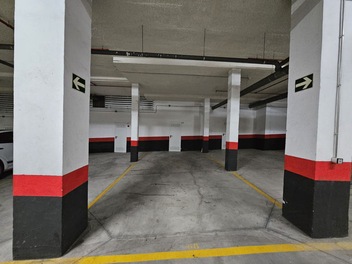 Image No.28-3 Bed Property for sale