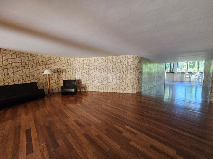 Image No.30-3 Bed Property for sale