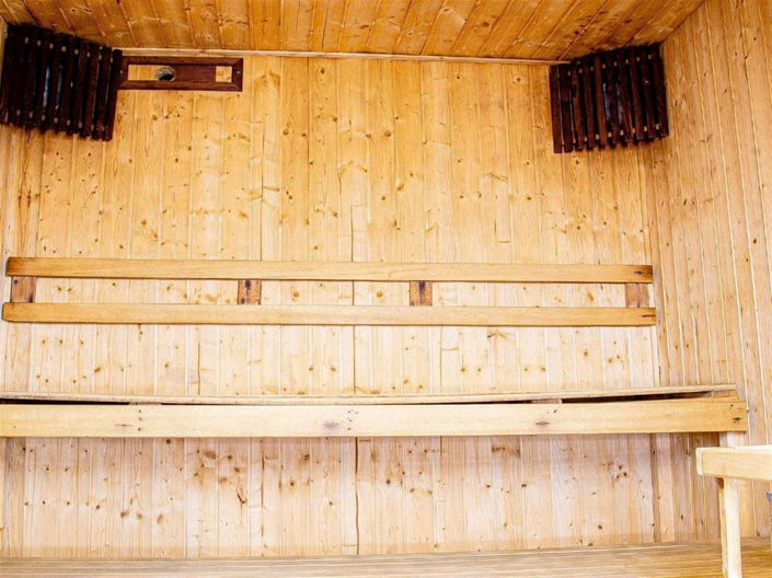 Image No.20-2 Bed Property for sale