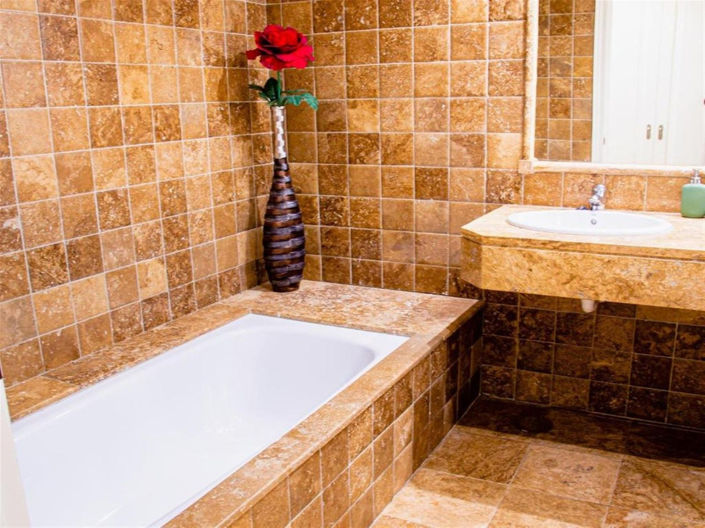 Image No.9-2 Bed Property for sale