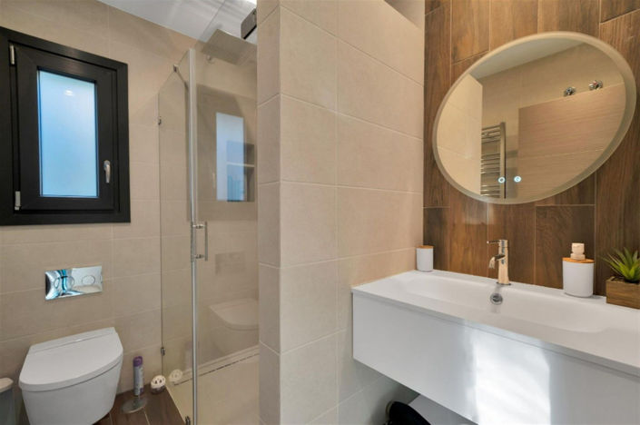 Image No.23-4 Bed Property for sale