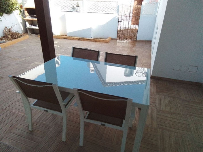 Image No.17-1 Bed Property for sale