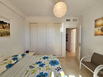 11-20939a0134ad724a8cb2a801094d15a4