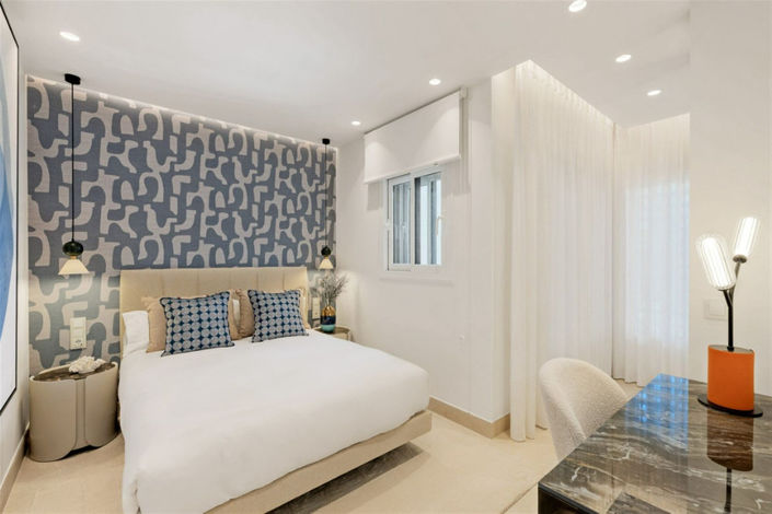 Image No.15-3 Bed Property for sale