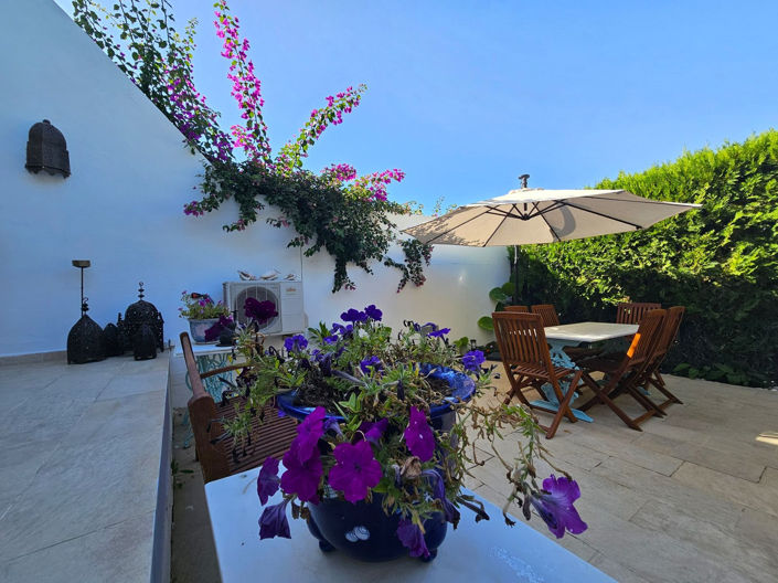 Image No.9-3 Bed Property for sale